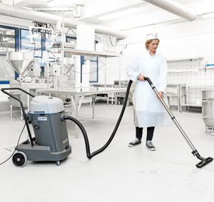 vacuum cleaner for commercial buildings 1