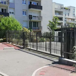 roller gate