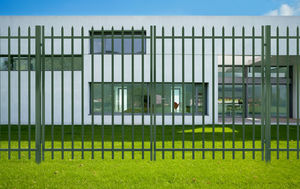 swing gate