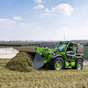 loading telehandler 1