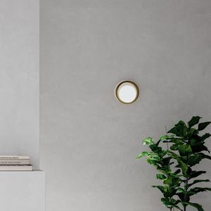 contemporary wall light