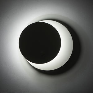 contemporary wall light 1