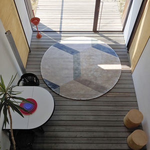 contemporary rug