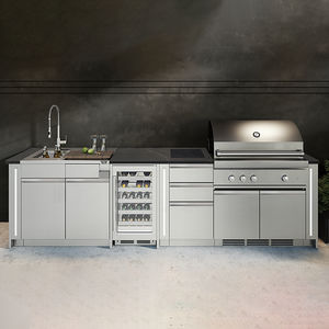 outdoor kitchen