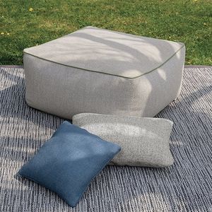 modern pouf 1