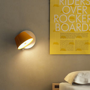 contemporary wall light