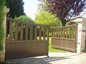 swing gate 1