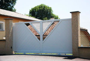 swing gate 1