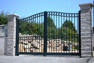 swing gate 1