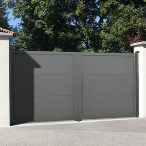 swing gate 1