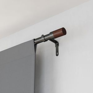 metal curtain rod