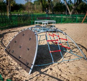 playground climbing structure 1