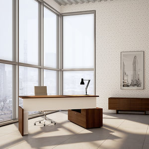 free-standing desk