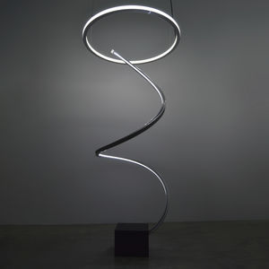 floor-standing lamp
