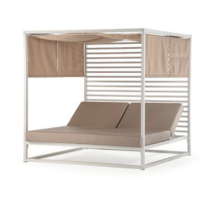 contemporary daybed
