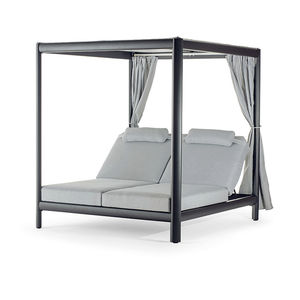 contemporary daybed