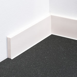 white skirting 1