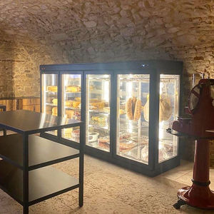 upright refrigerated display case