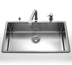 single-bowl kitchen sink 1