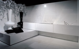 indoor tile / floor / marble / polished
