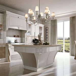 traditional kitchen / walnut / island / lacquered