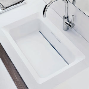 built-in washbasin