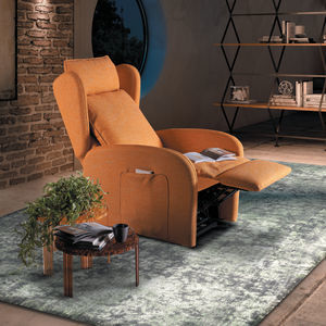 contemporary relaxing armchair 1