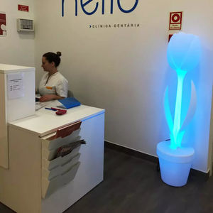 floor-standing lamp