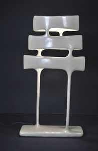 floor-standing lamp