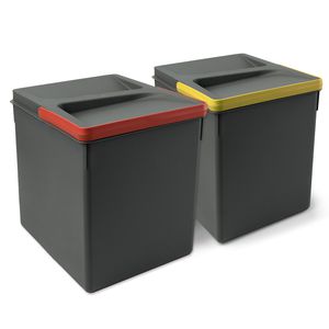 kitchen trash can 1