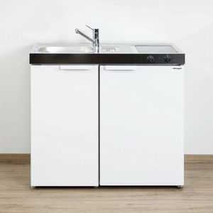 small kitchenette 1
