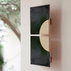 contemporary wall light
