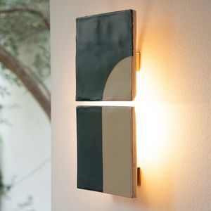 contemporary wall light