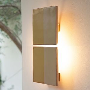 contemporary wall light