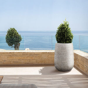 fiberglass plant pot 1