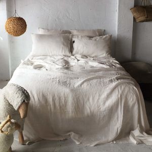 linen bed sheet
