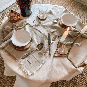linen placemat
