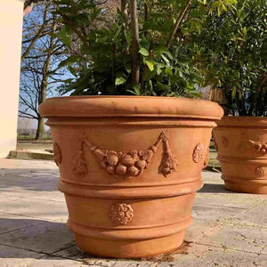 terracotta plant pot 1