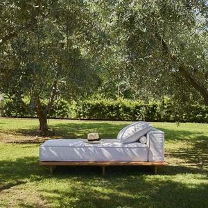 contemporary daybed