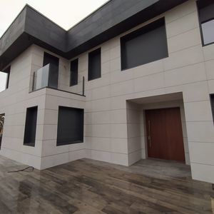 facade insulating sandwich panel