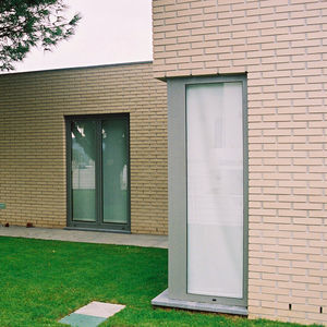 facade brick 1