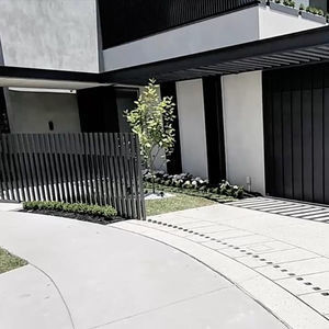 bar fence