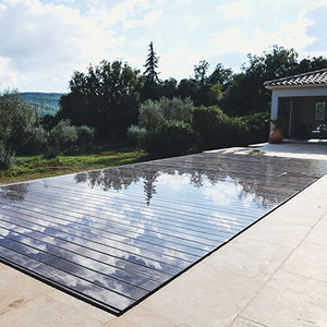 infinity pool movable floor