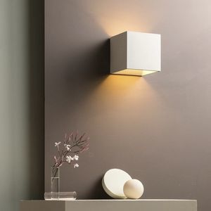 contemporary wall light 1