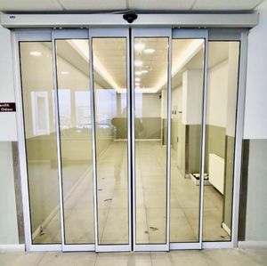 telescopic industrial door 1
