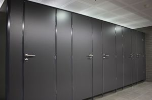 aluminum washroom partition