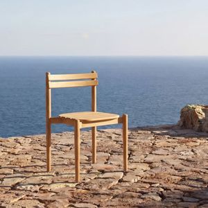 contemporary garden chair 1