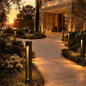 garden bollard light