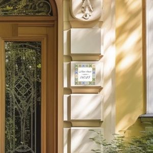 outdoor signage plate