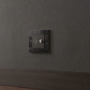 multimedia socket 1
